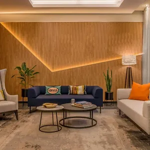 Courtyard By Marriott Center 4*, Münih Almanya